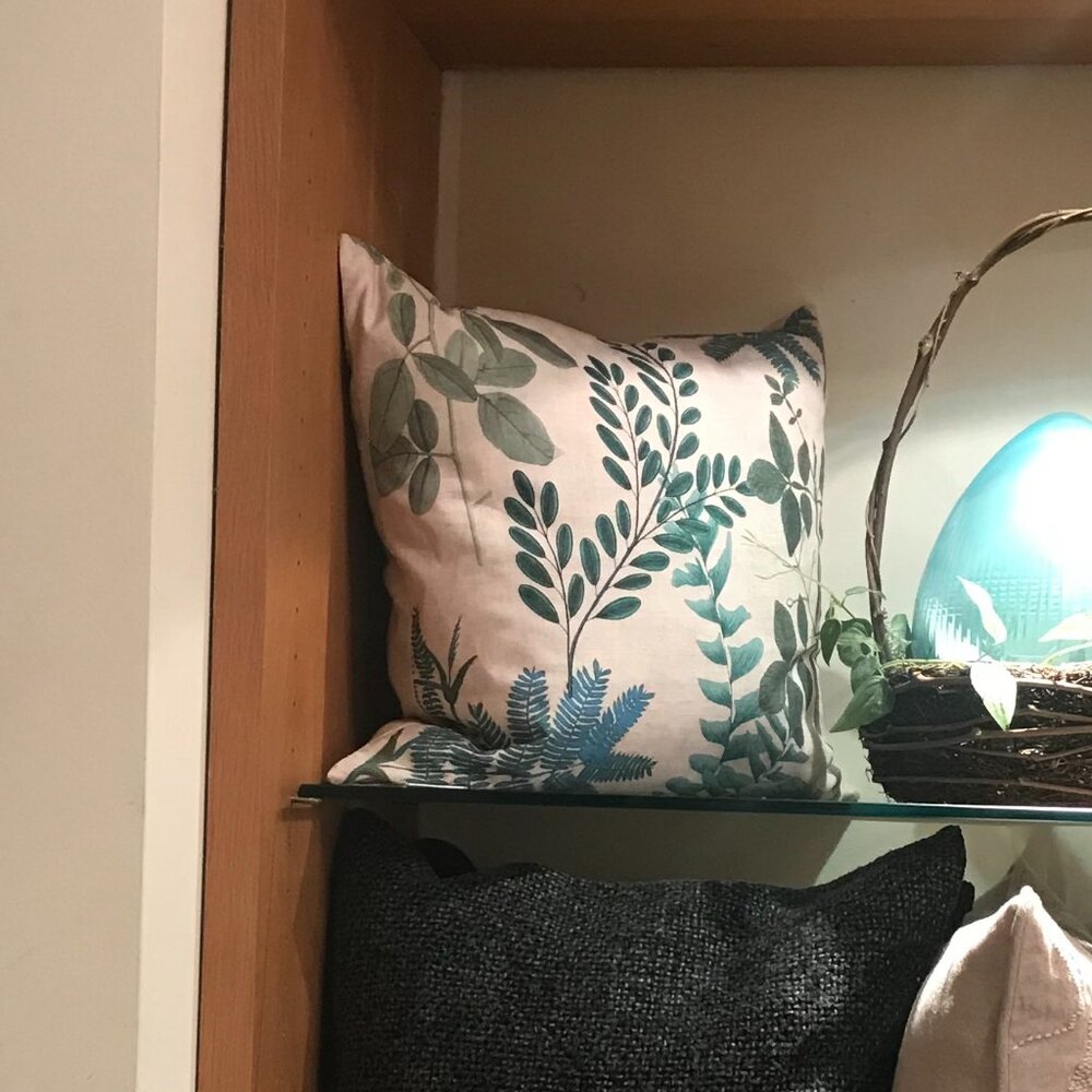 Set/ 2 POTTERY BARN 20' pillow fern/ leaf/ botanical covers